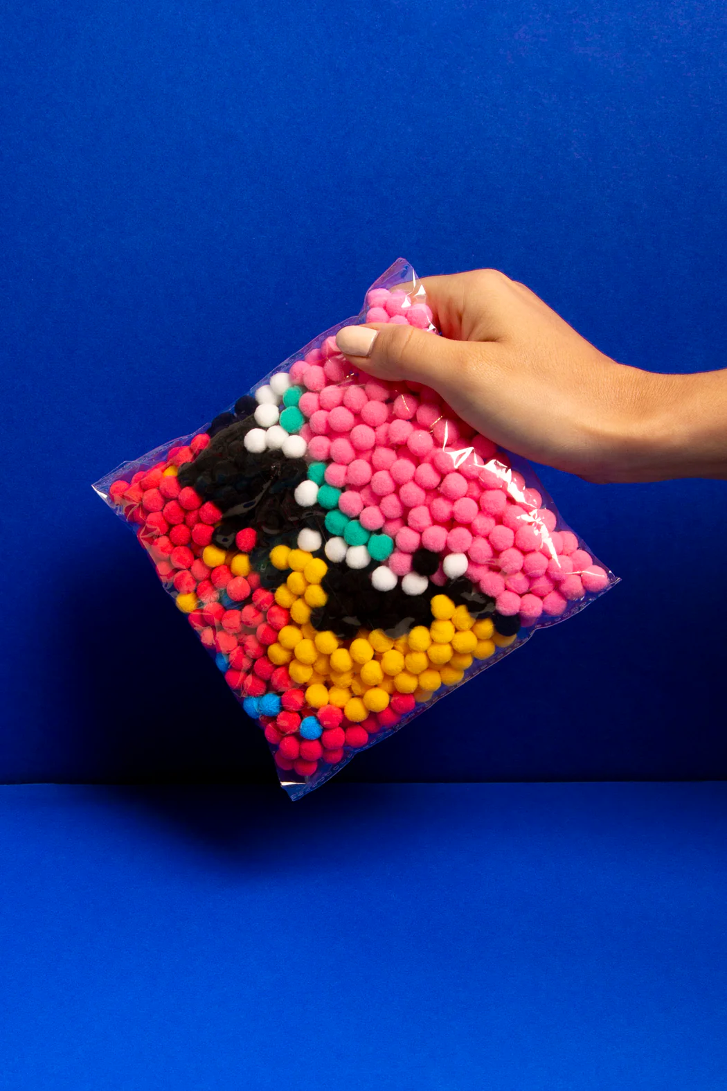 Donut - Pom pom art - Image 4